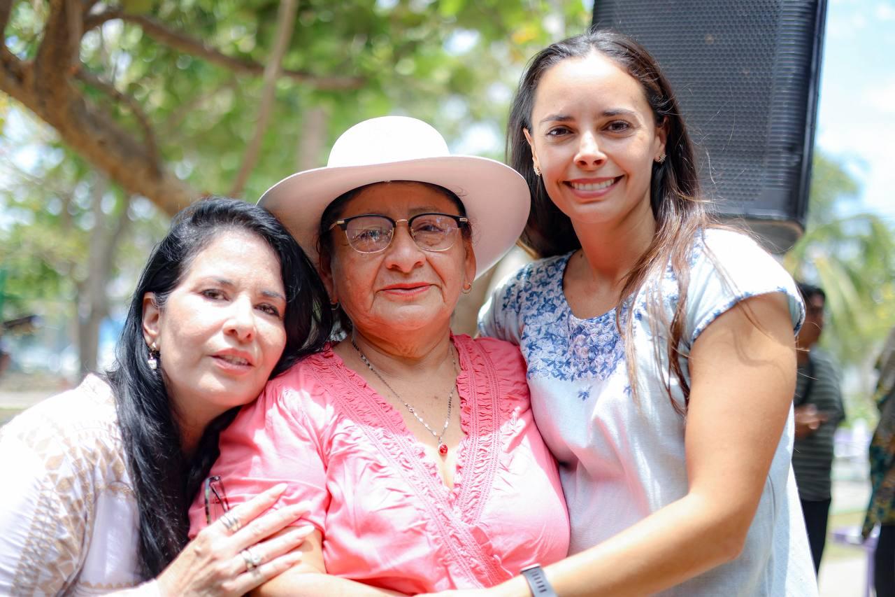 uploads/6/32/01 (1848).Jpeg